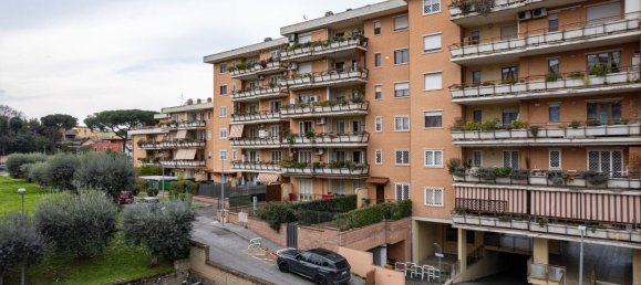 4 bedrooms Apartment in Rome, Italy No. 338018 2