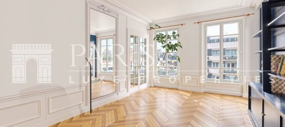 4 bedrooms Apartment in Paris, France No. 347996 4