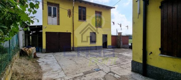 3 bedrooms House in Livraga, Italy No. 211076 31