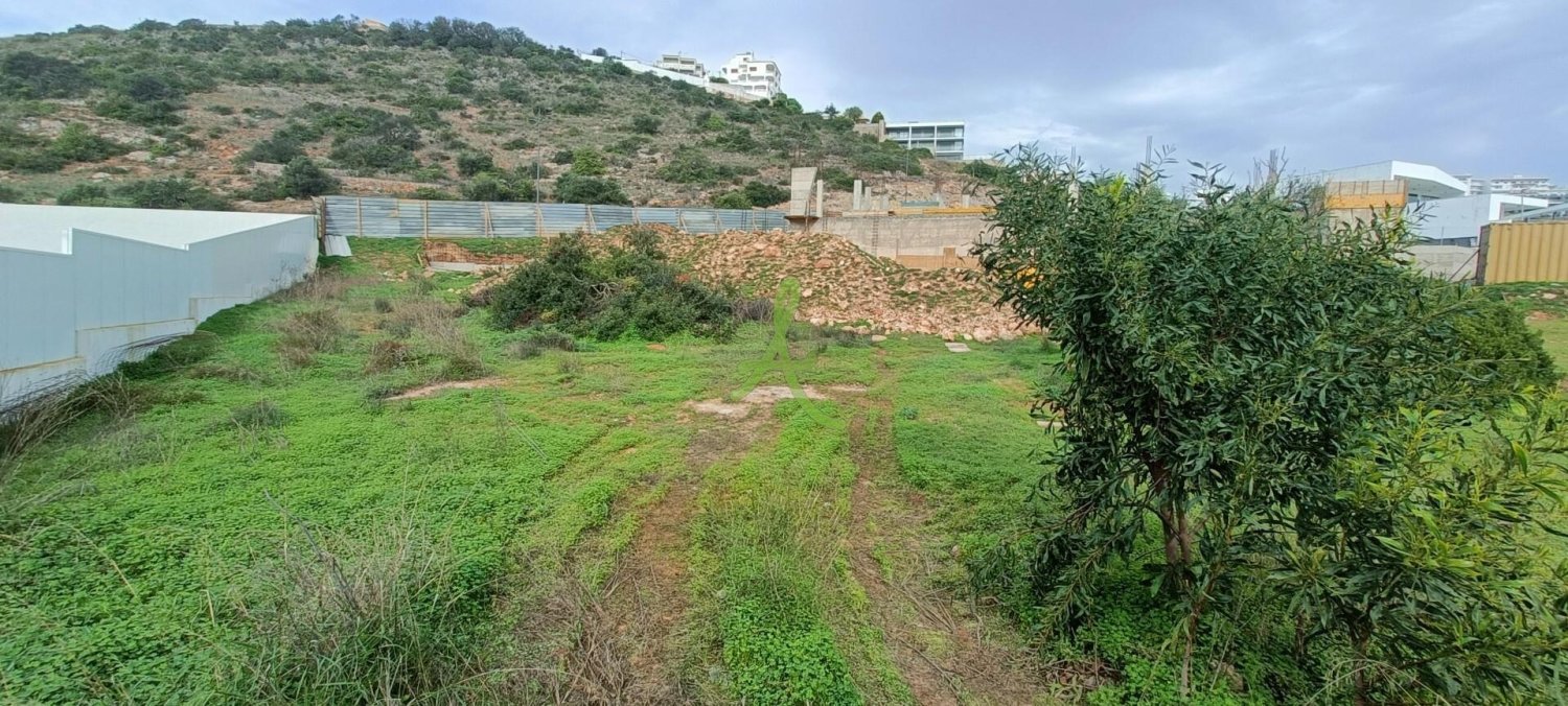  قطعة أرض في Albufeira, Portugal 600متر مربع رقم 124233