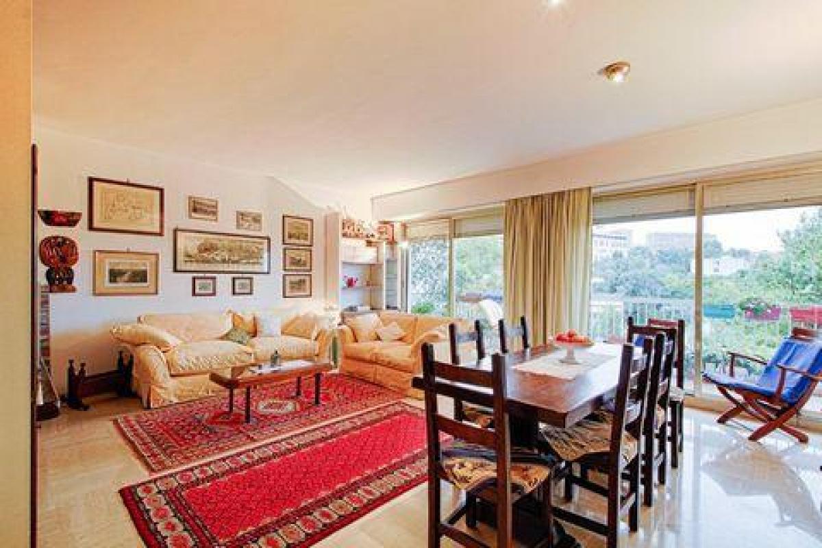 2 bedrooms Condo in Nice, France No. 12529