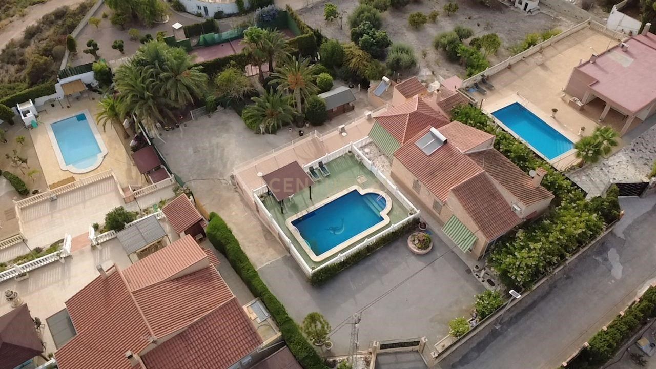 5 bedrooms House in Albatera, Spain No. 282864