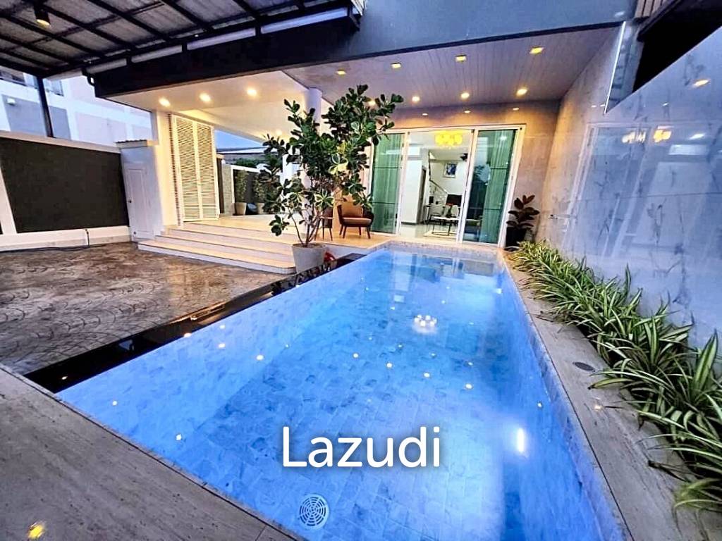 6 bedrooms Villa in Pattaya, Thailand No. 13607