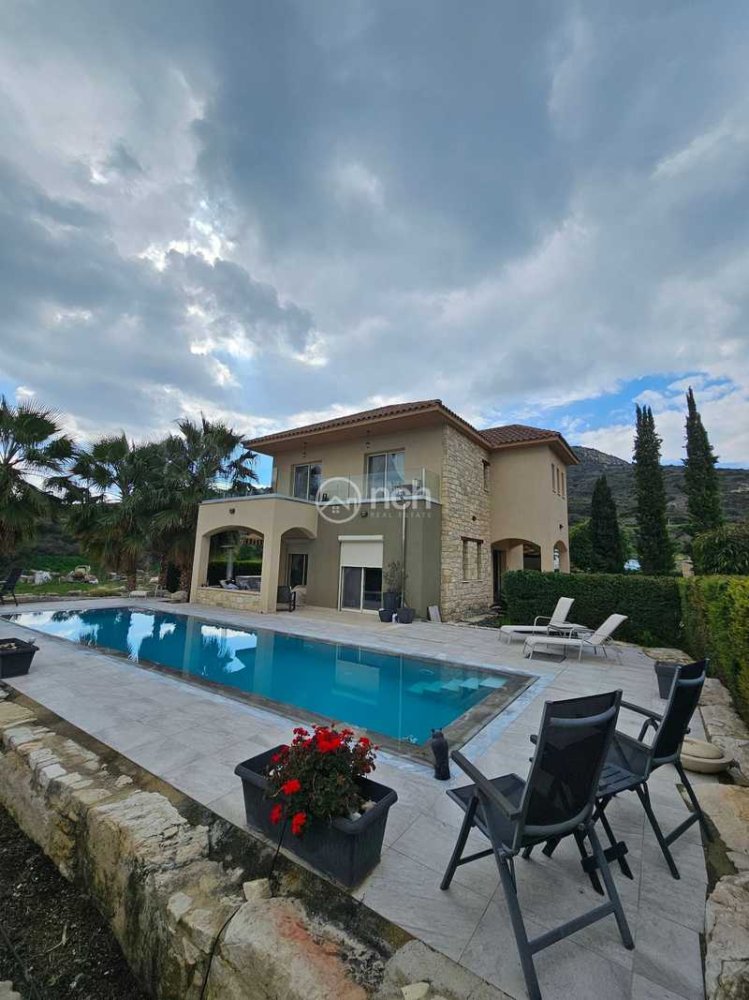 3 bedrooms Commercial property in Foinikaria, Cyprus No. 19777