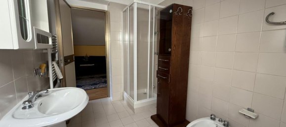 12 bedrooms House in Cagnano Amiterno, Italy No. 328839 4