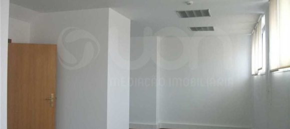 2794m² Office in Lisbon, Portugal No. 49576 3