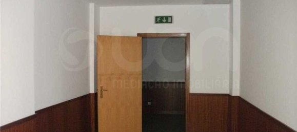 2794m² Office in Lisbon, Portugal No. 49576 10