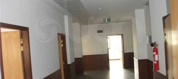 2794m² Office in Lisbon, Portugal No. 49576 5