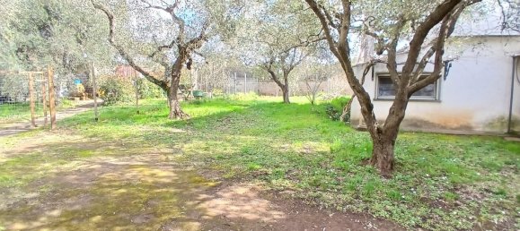 5 rooms House in Viterbo, Italy No. 13400 3