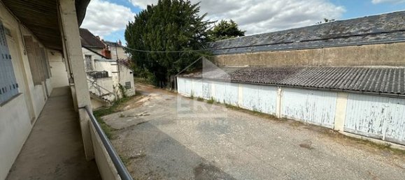 5 Schlafzimmer Haus in Chateauroux, France, Nr. 315878 4