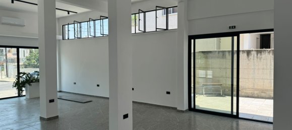 Propiedad comercial en Mesa Geitonia, Cyprus 180 m² No. 4458 8