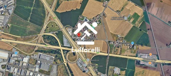 5 rooms Warehouse in Piacenza, Italy No. 216274 8