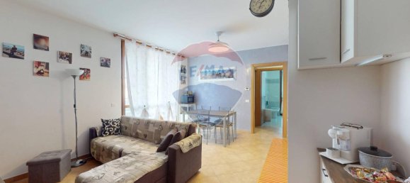 Квартира с 2 комнатами в Поццо д’Адда, Италия № 16472 3