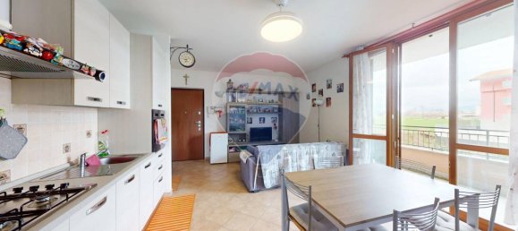 Квартира с 2 комнатами в Поццо д’Адда, Италия № 16472 8