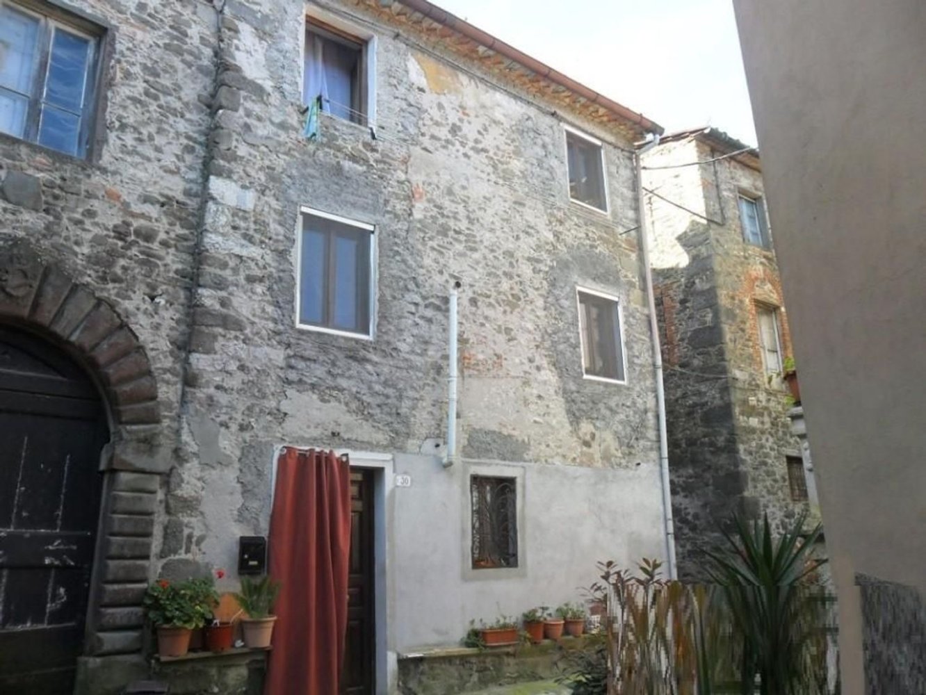 3 rooms Apartment in Borgo a Mozzano, Italy No. 116207