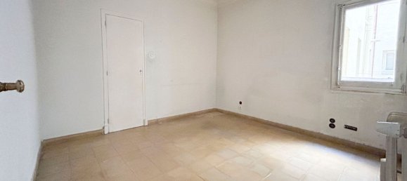 Apartamento de 4 dormitorios en Madrid, Spain No. 186512 6