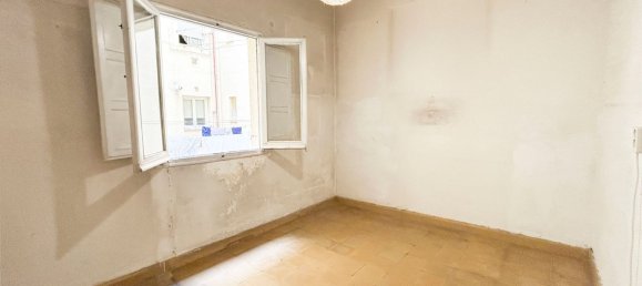 Apartamento de 4 dormitorios en Madrid, Spain No. 186512 16