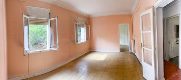 Apartamento de 4 dormitorios en Madrid, Spain No. 186512 4