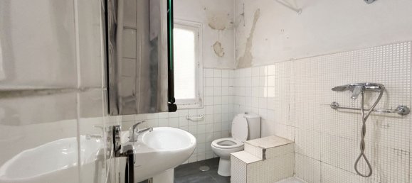 Apartamento de 4 dormitorios en Madrid, Spain No. 186512 14