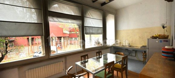 4 bedrooms Apartment in Brescia, Italy No. 216867 8