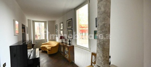 4 bedrooms Apartment in Brescia, Italy No. 216867 9