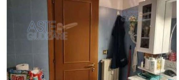 2 rooms Apartment in Rome, Italy No. 189833 2