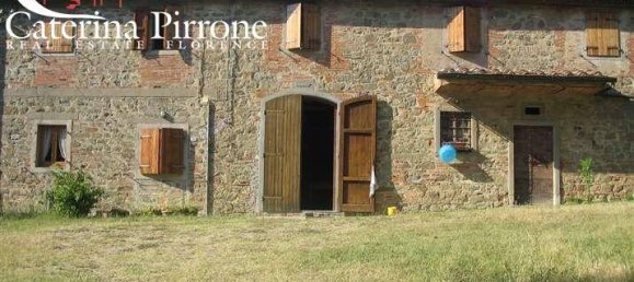 5 غرف نوم منزل في Dicomano, Italy رقم 153877 3