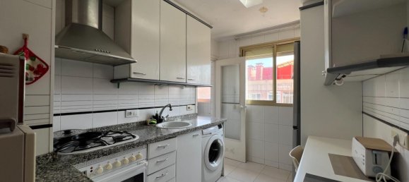 Apartamento de 3 dormitorios en Cornellà de Llobregat, Spain No. 144411 6