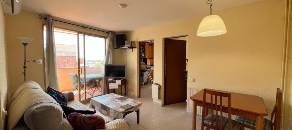 Apartamento de 3 dormitorios en Cornellà de Llobregat, Spain No. 144411 2