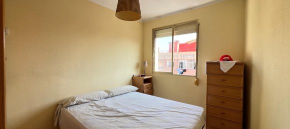 Apartamento de 3 dormitorios en Cornellà de Llobregat, Spain No. 144411 17