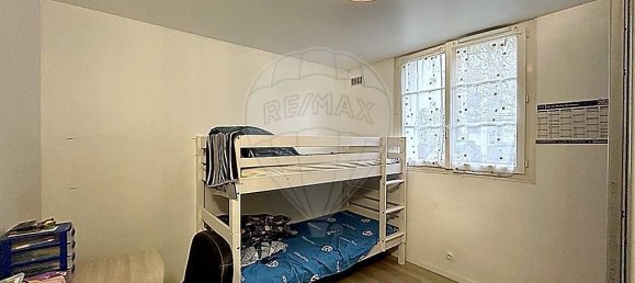 Apartamento de 2 dormitorios en Colombes, France No. 170018 13