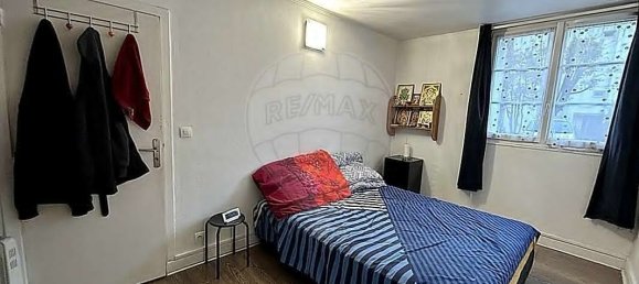 Apartamento de 2 dormitorios en Colombes, France No. 170018 10