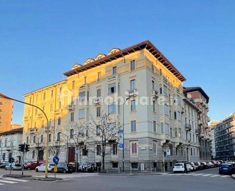 Apartamento de 2 dormitorios en Milan, Italy No. 256445