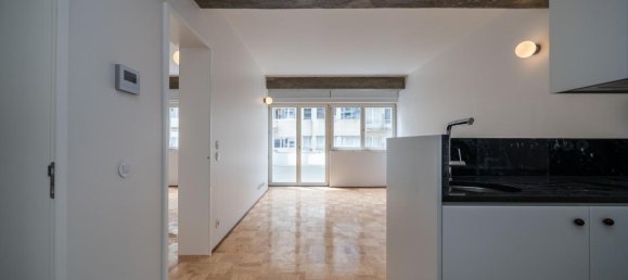 Studio in the Condo in Porto, Portugal No. 6608 6