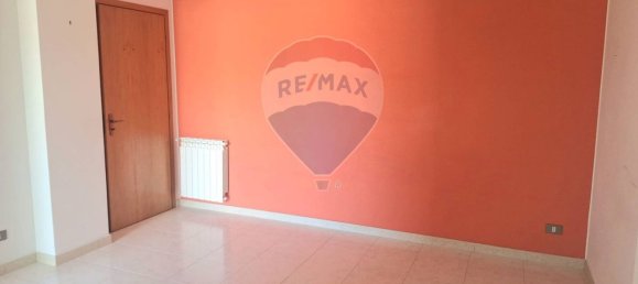 Apartamento T4 em Tremestieri Etneo, Italy N.º 372781 3