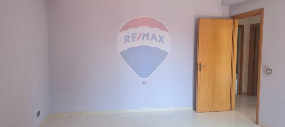Apartamento T4 em Tremestieri Etneo, Italy N.º 372781 10