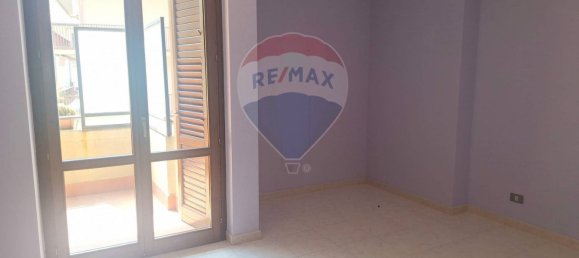 Apartamento T4 em Tremestieri Etneo, Italy N.º 372781 11