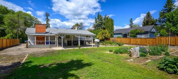 3 bedrooms House in British Columbia, Canada No. 1127 3