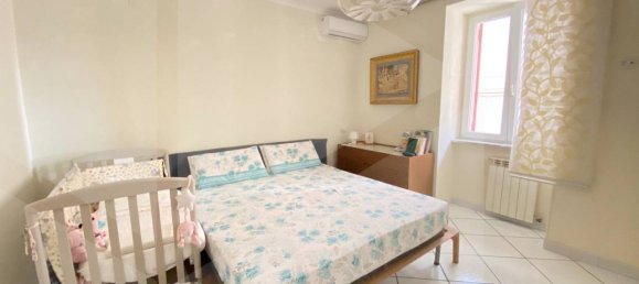 Apartamento de 3 habitaciónes en Pozzuoli, Italy No. 24760 4