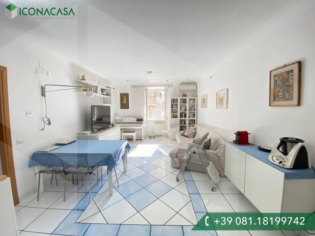 Apartamento de 3 habitaciónes en Pozzuoli, Italy No. 24760