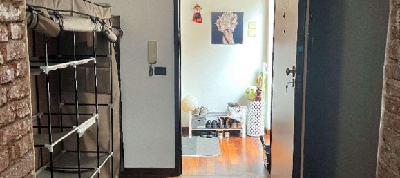 Квартира с 2 комнатами в Генуя, Италия № 172318 4