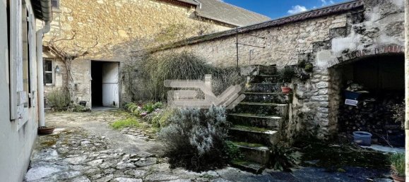 Дом с 6 спальнями в Мюизон, Франция № 72340 2