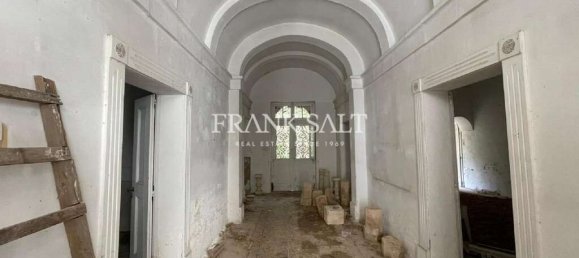 Таунхаус с 3 спальнями в Аттард, Мальта № 238 2