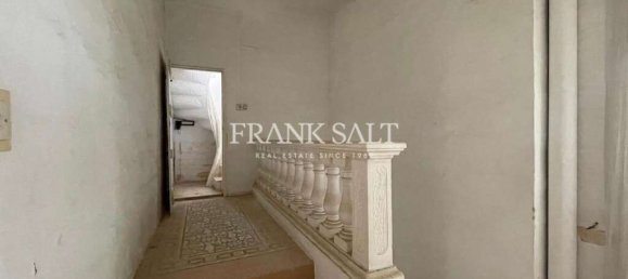 Таунхаус с 3 спальнями в Аттард, Мальта № 238 33