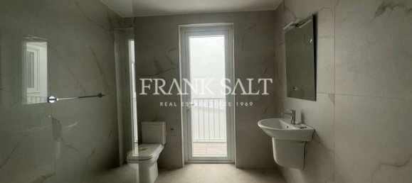 3 bedrooms Apartment in Nadur, Malta No. 6040 6