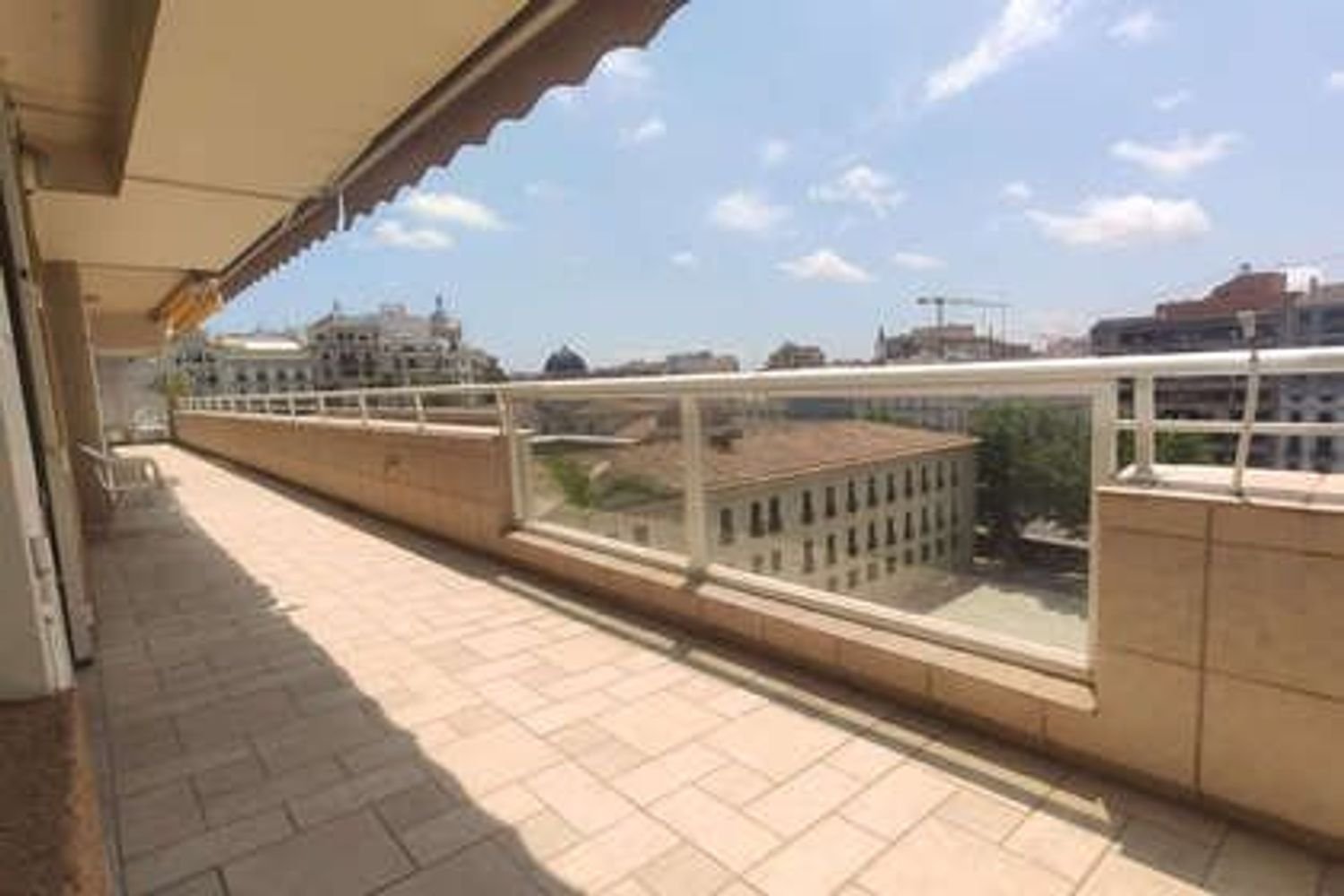 4 bedrooms Apartment in Valencia, Spain No. 178727