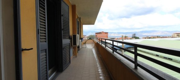 2 chambres Appartement à Reggio Calabria, Italy No. 297369 16