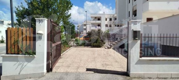 2 bedrooms Apartment in Vieste, Italy No. 372902 3