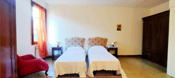 4 bedrooms Apartment in Venice, Italy No. 61548 39