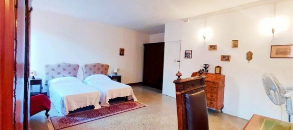 4 bedrooms Apartment in Venice, Italy No. 61548 40